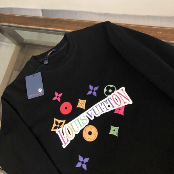 Louis Vuitton 2023 new autumn and winter couples style round neck sweatshirt