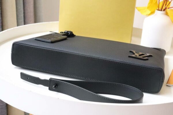 LOUIS VUITTON logo calfskin protective case clutch 30*22*5cm