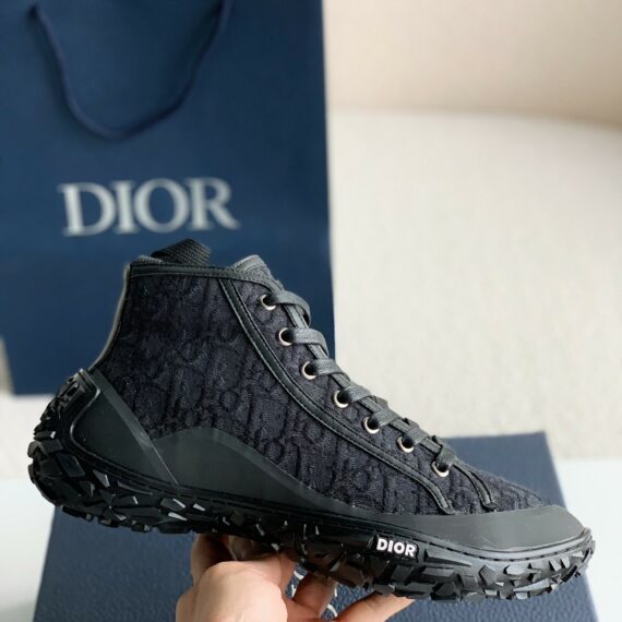 dior b28 high top sneaker