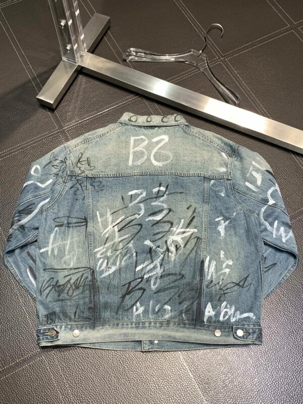 Balenciaga Lapel graffiti denim jacket
