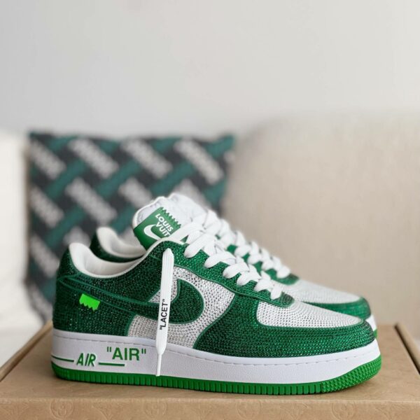 LOUIS VUITTON × NIKE AIR FORCE 1 SNEAKER