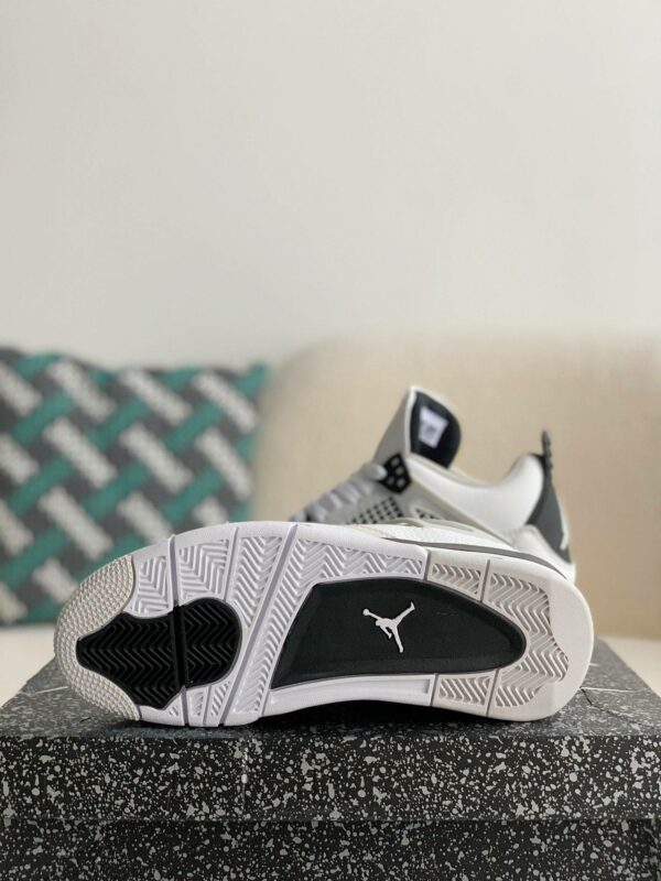 Jordan 4 AJ4 Sneakers Retro Oreo