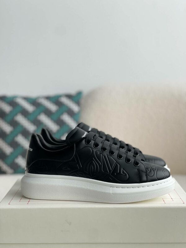 Alexander McQueen versatile Sneakers