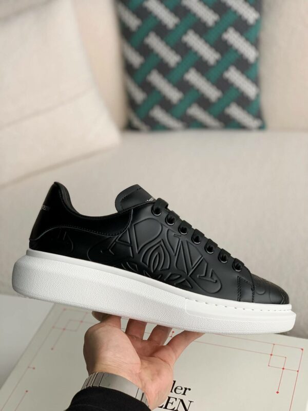 Alexander McQueen versatile Sneakers