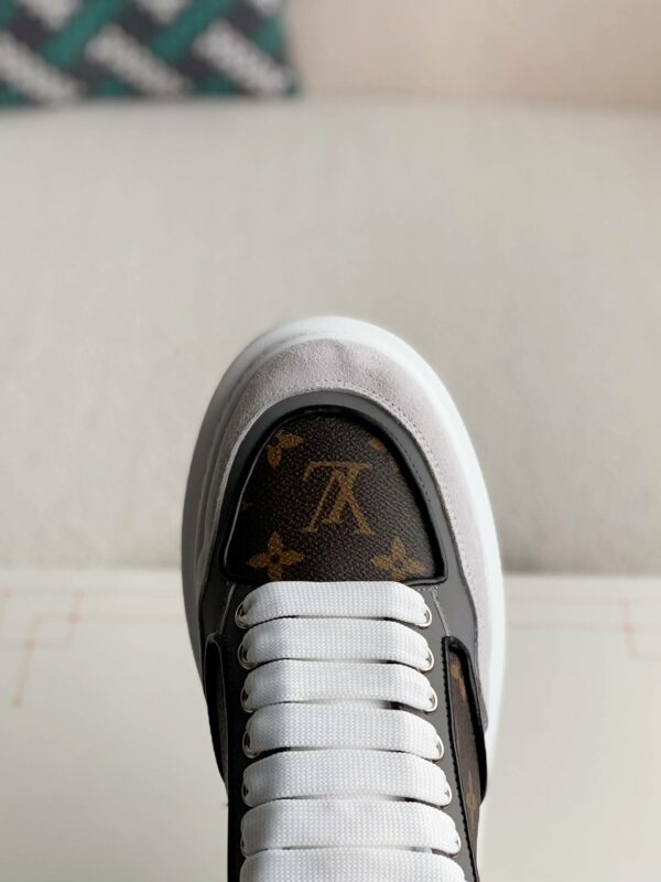 Alexander McQueen x Lv versatile Sneakers