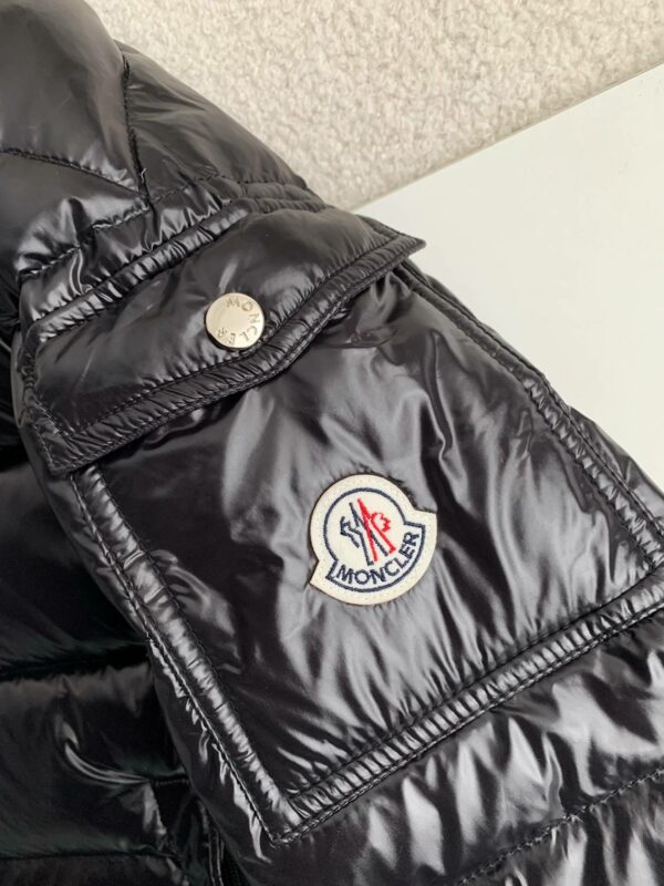 Moncler Short  men's down jacket