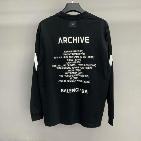 Balenciaga V long sleeve T-shirt