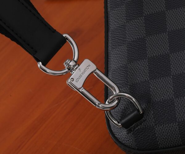 Louis Vuitton damier graphite Men's Shoulder Bags M45302, Top Quality Size: 20X31X7cm