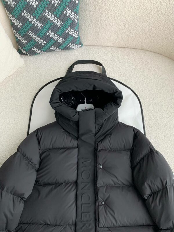 Moncler Montbeliard down jacket