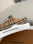 Burberry Low cut casual sports shoes