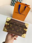 Louis Vuitton Watch Storage Box Size：34*18*11cm