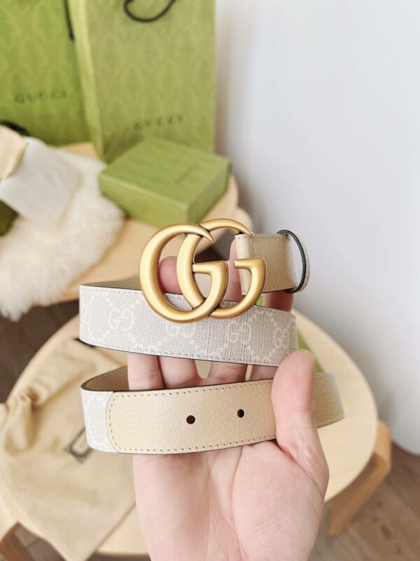 GUCCi  Ladies  Belt