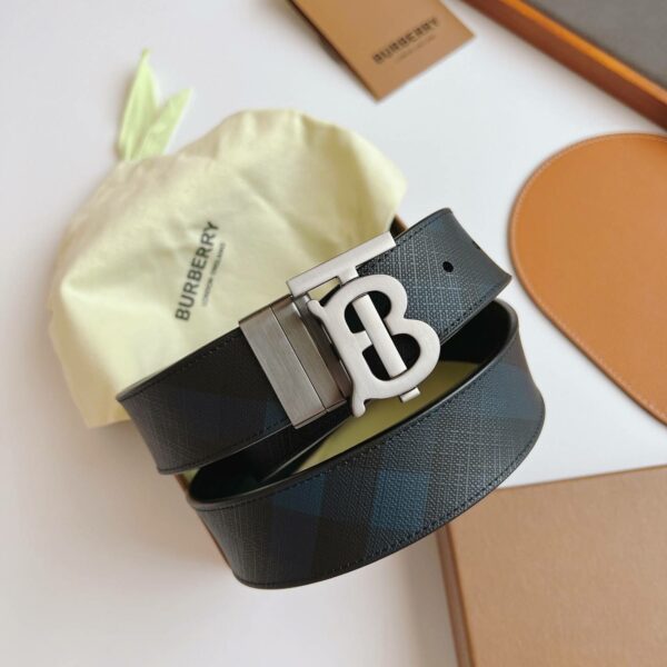 Burberry belt