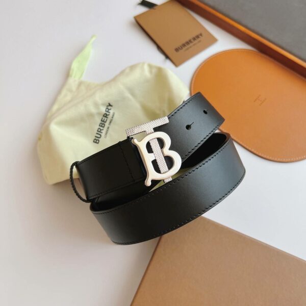 Burberry belt