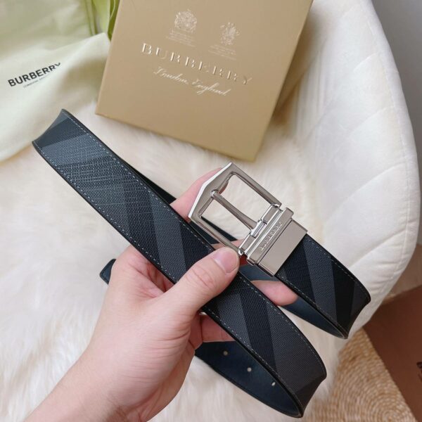 Burberry belt