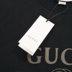 Gucci men's and women's black T-shirt