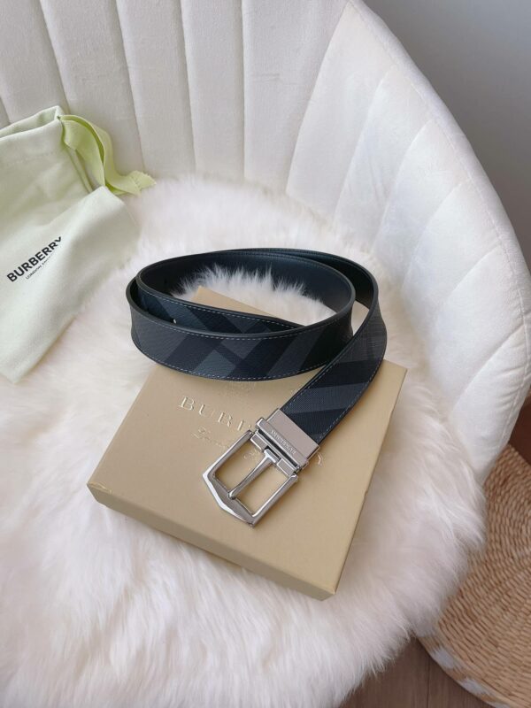 Burberry belt