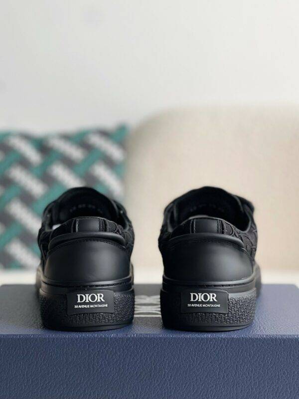 DIOR  Sneaker