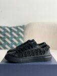 DIOR  Sneaker