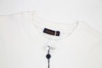 Louis Vuitton 230,000 new T-shirts for spring and summer