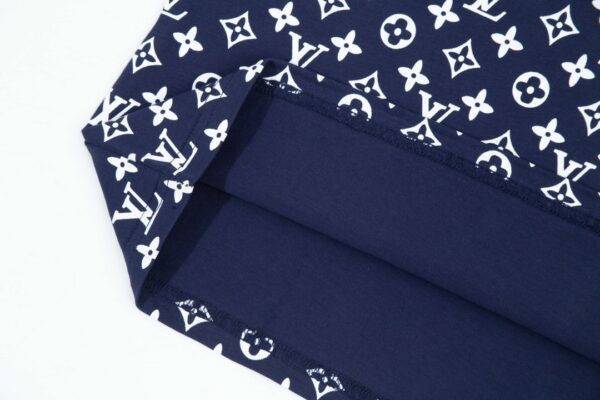 Louis Vuitton 230,000 new T-shirts for spring and summer