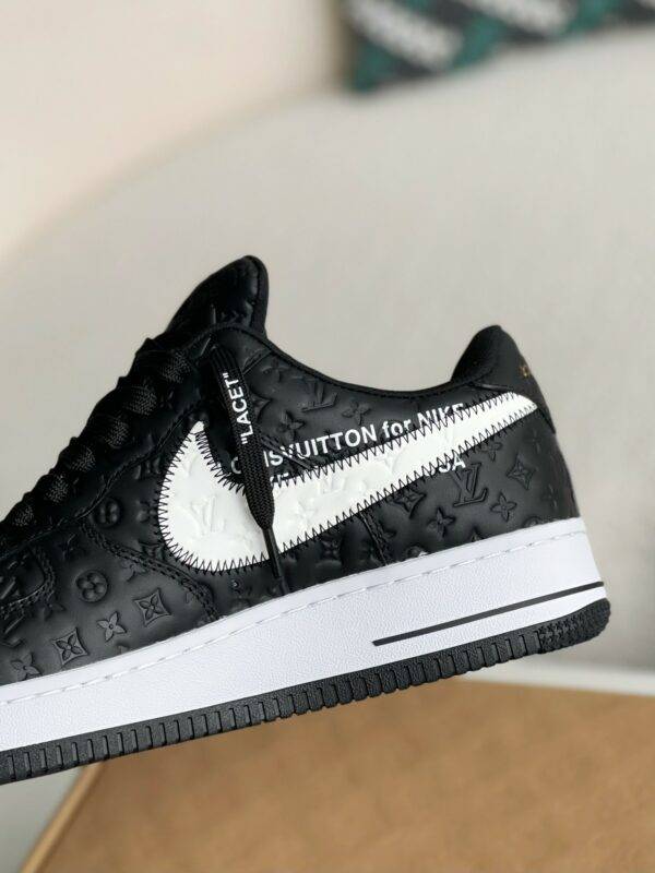 Nike x Louis Vuitton Trainers Sneakers