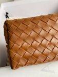 BOTTECA VENETA Knit handbags   Size：32*24*12cm