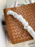 BOTTECA VENETA Knit handbags   Size：32*24*12cm