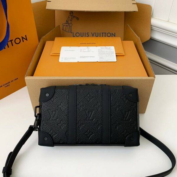 Louis Vuitton's new Sac Plat Horizontal Zippé men's black flower briefcase M80224 Size:  22.5*14*5cm