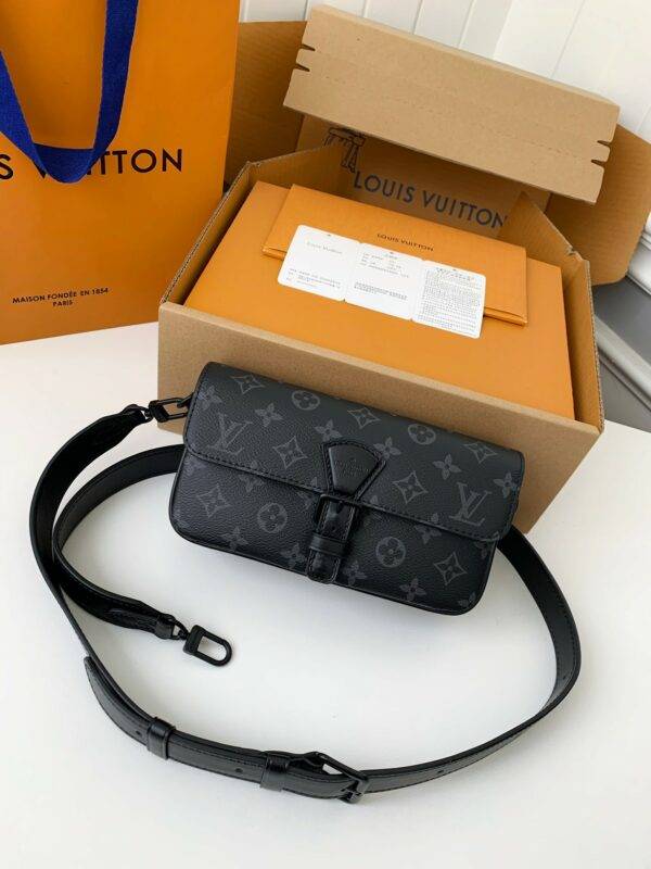 Louis Vuitton New season Montsouris Mini Bag M83567  Size:22*12*6cm