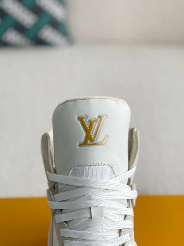 LOUIS VUITTON TRAINER SNEAKERS