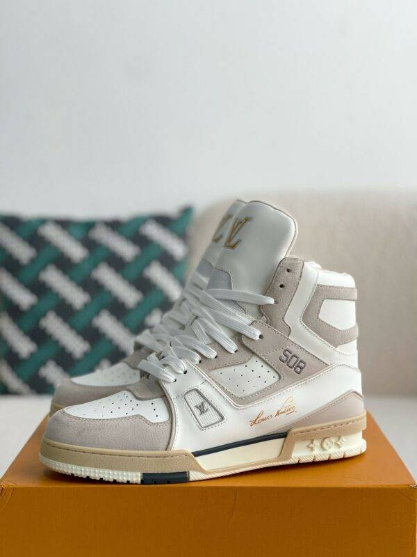 LOUIS VUITTON TRAINER SNEAKERS