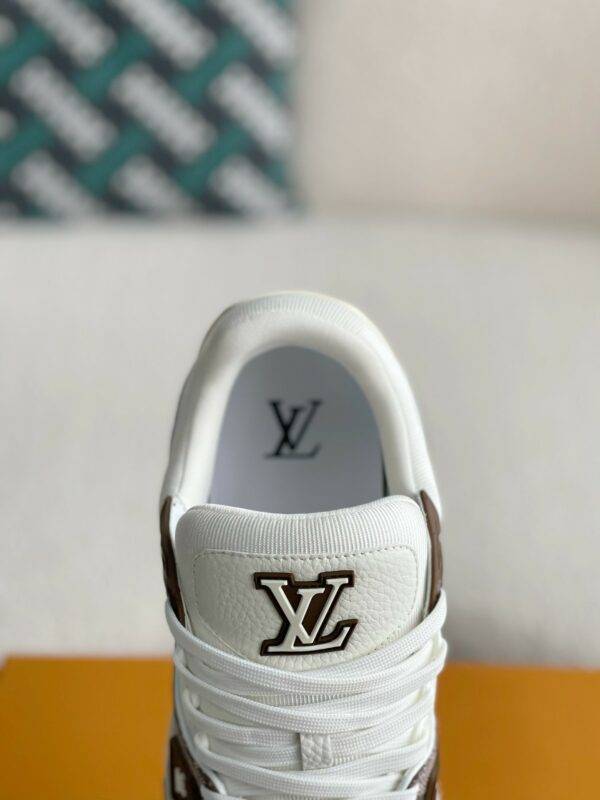 LOUIS VUITTON TRAINER SNEAKERS