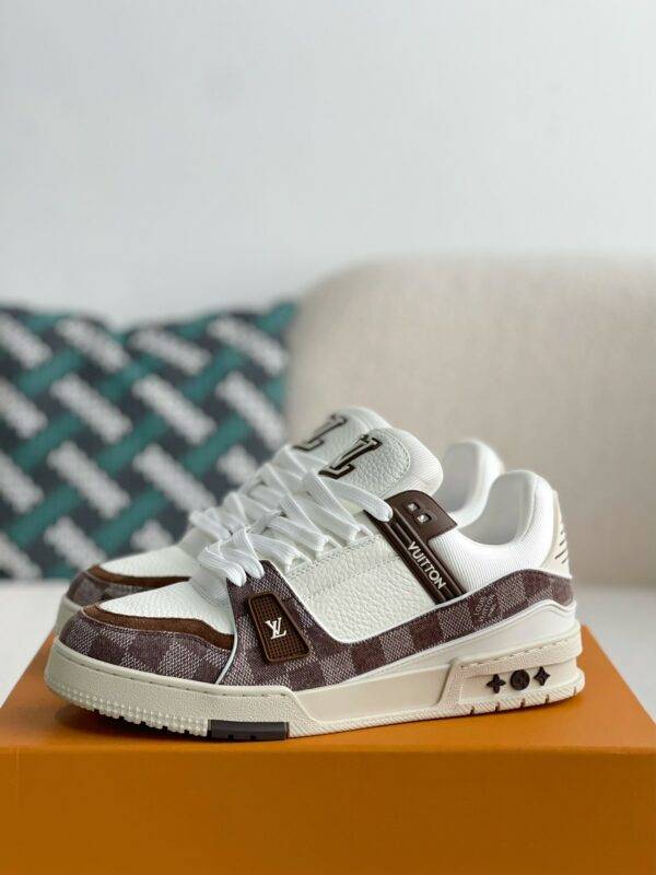 LOUIS VUITTON TRAINER SNEAKERS