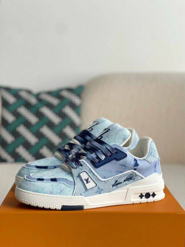 LOUIS VUITTON TRAINER SNEAKERS