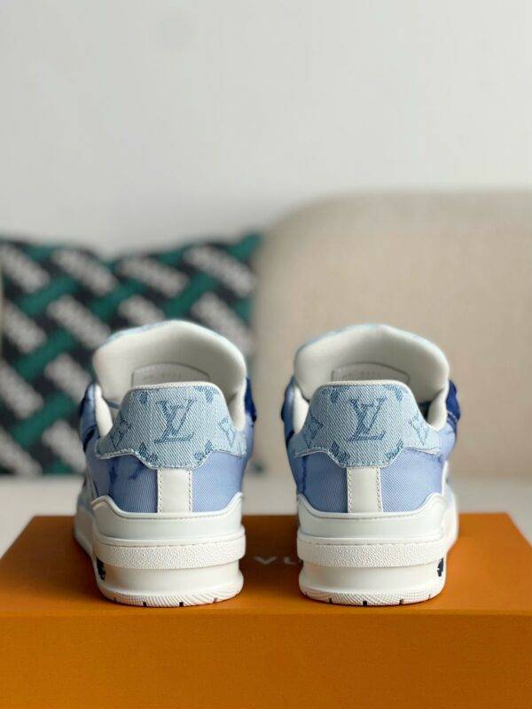 LOUIS VUITTON TRAINER SNEAKERS
