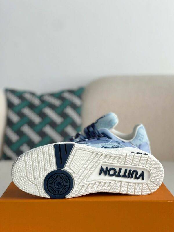 LOUIS VUITTON TRAINER SNEAKERS