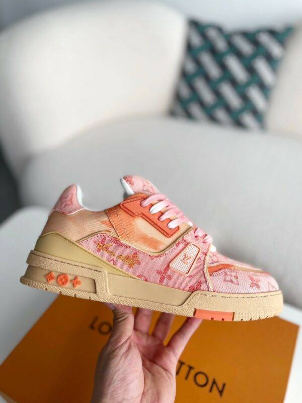 LOUIS VUITTON TRAINER SNEAKERS