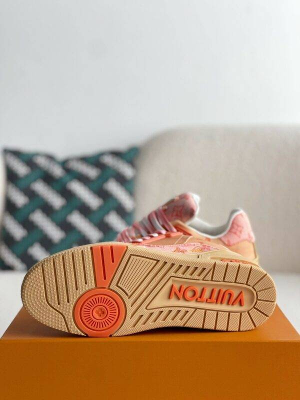 LOUIS VUITTON TRAINER SNEAKERS