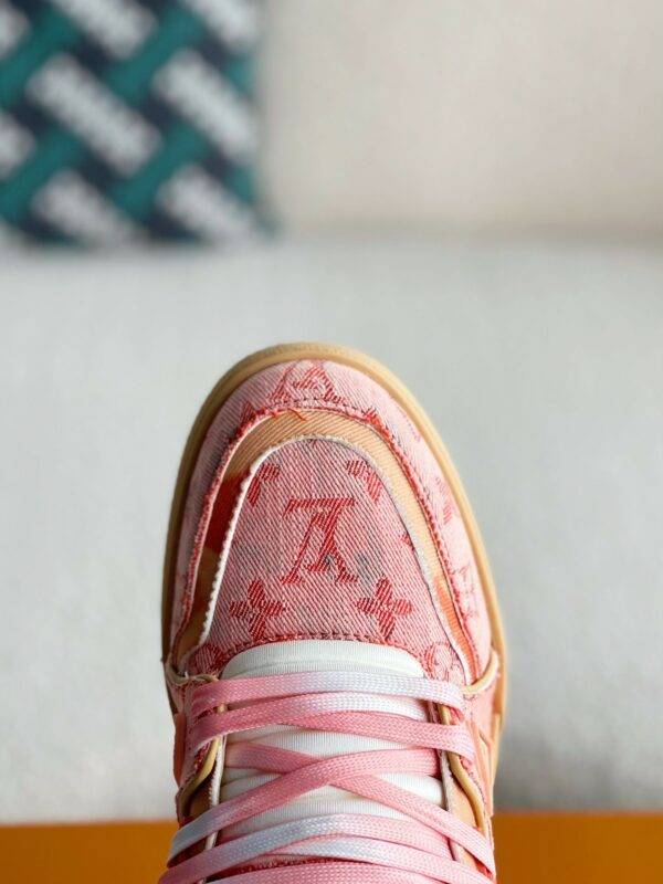 LOUIS VUITTON TRAINER SNEAKERS