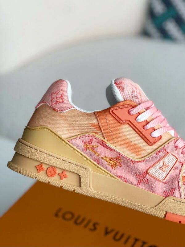 LOUIS VUITTON TRAINER SNEAKERS