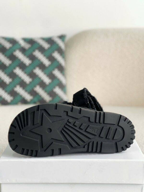 Dior A word sandal