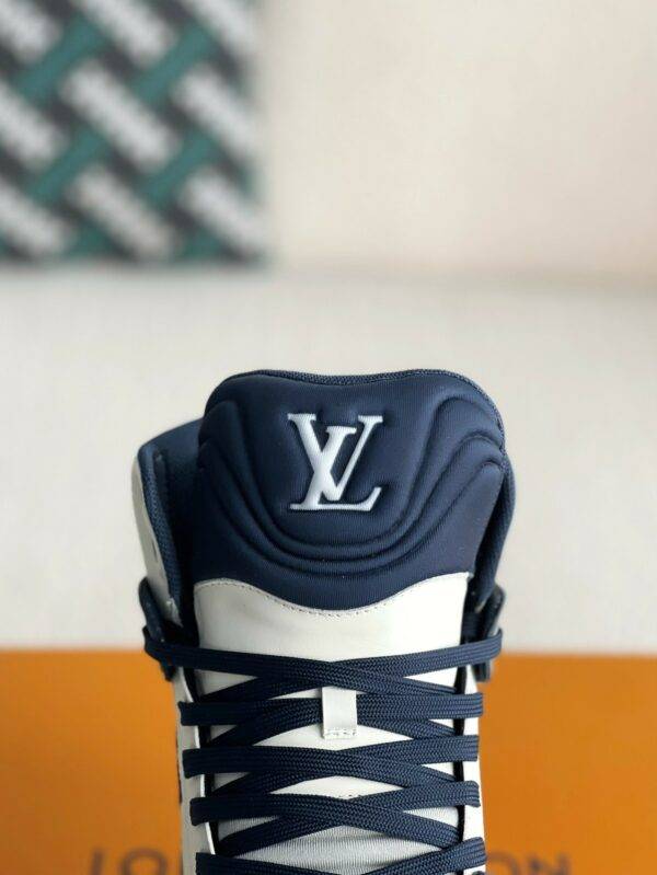 LOUIS VUITTON TRAINER SNEAKERS