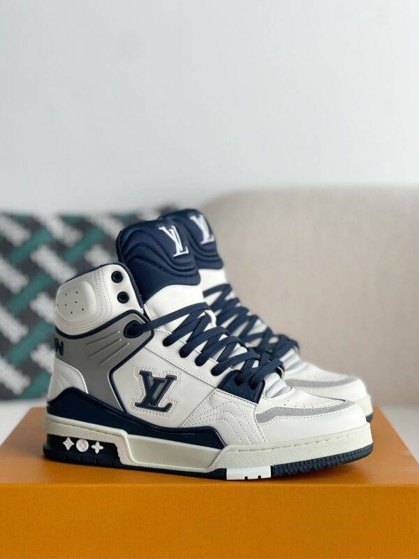 LOUIS VUITTON TRAINER SNEAKERS