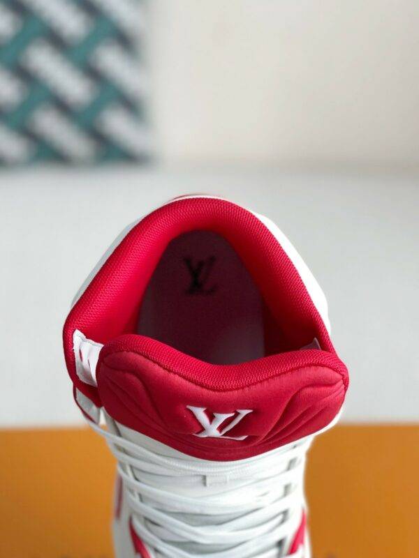 LOUIS VUITTON TRAINER SNEAKERS