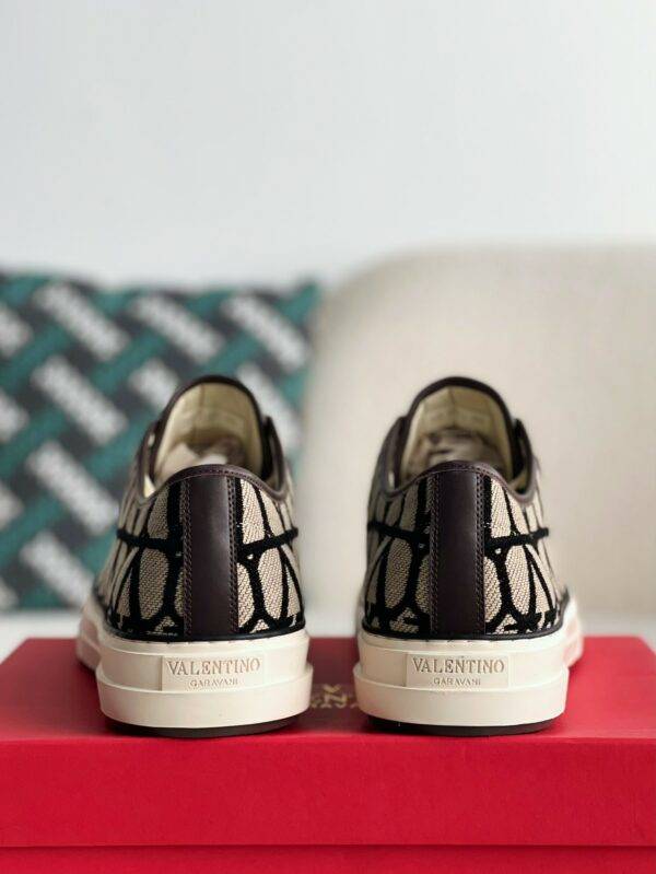 Valentino  Sneakers