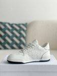 DIOR  Sneaker