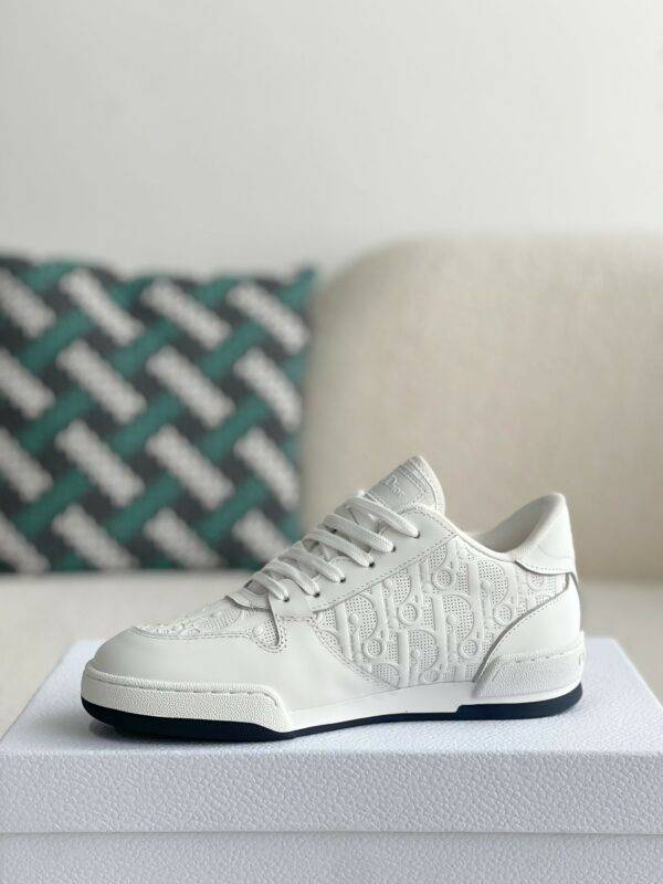 DIOR  Sneaker
