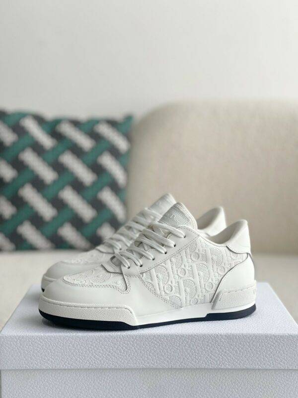 DIOR  Sneaker