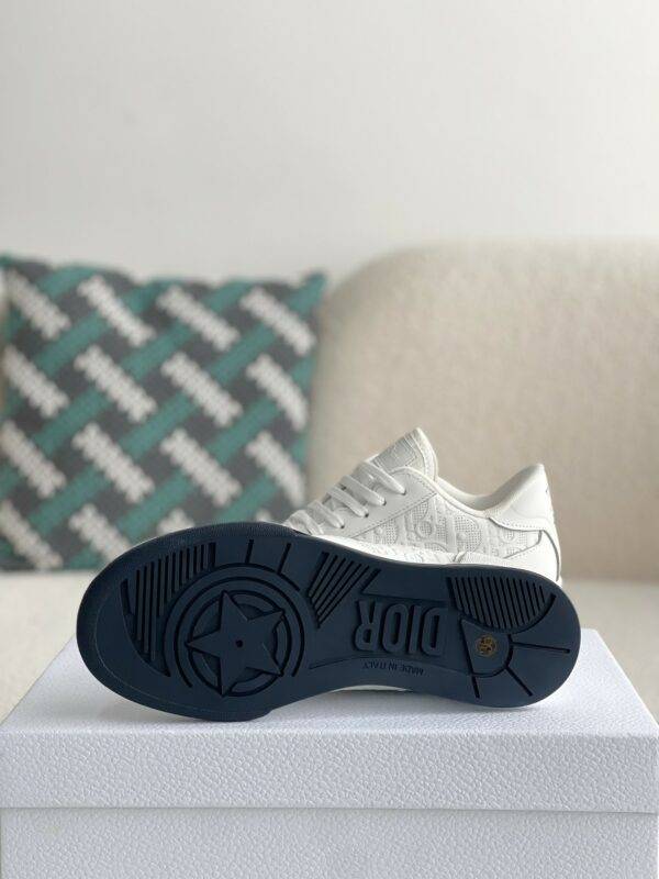 DIOR  Sneaker